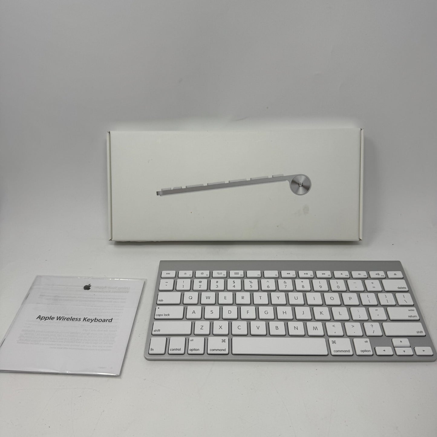 Apple Wireless Bluetooth Magic Keyboard A1314 for Mac Silver Aluminum & White