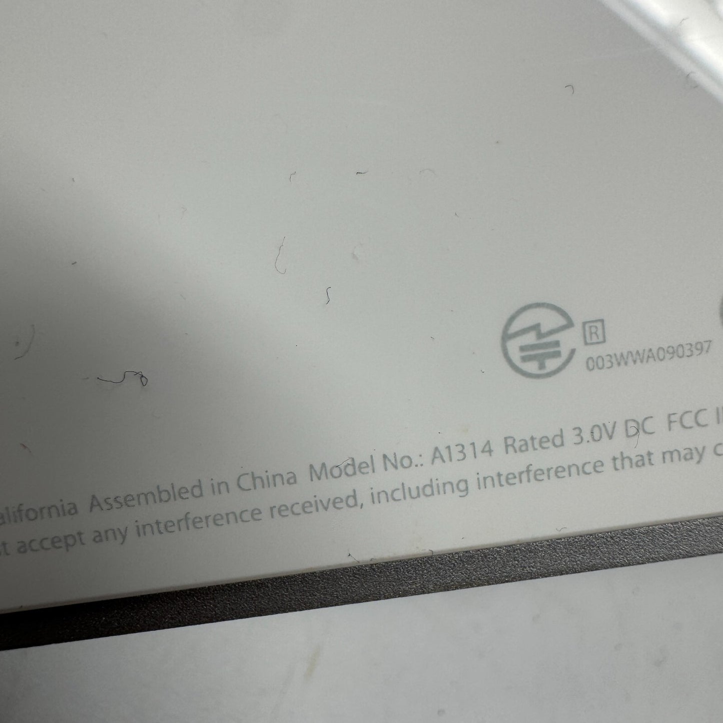 Apple Wireless Bluetooth Magic Keyboard A1314 for Mac Silver Aluminum & White