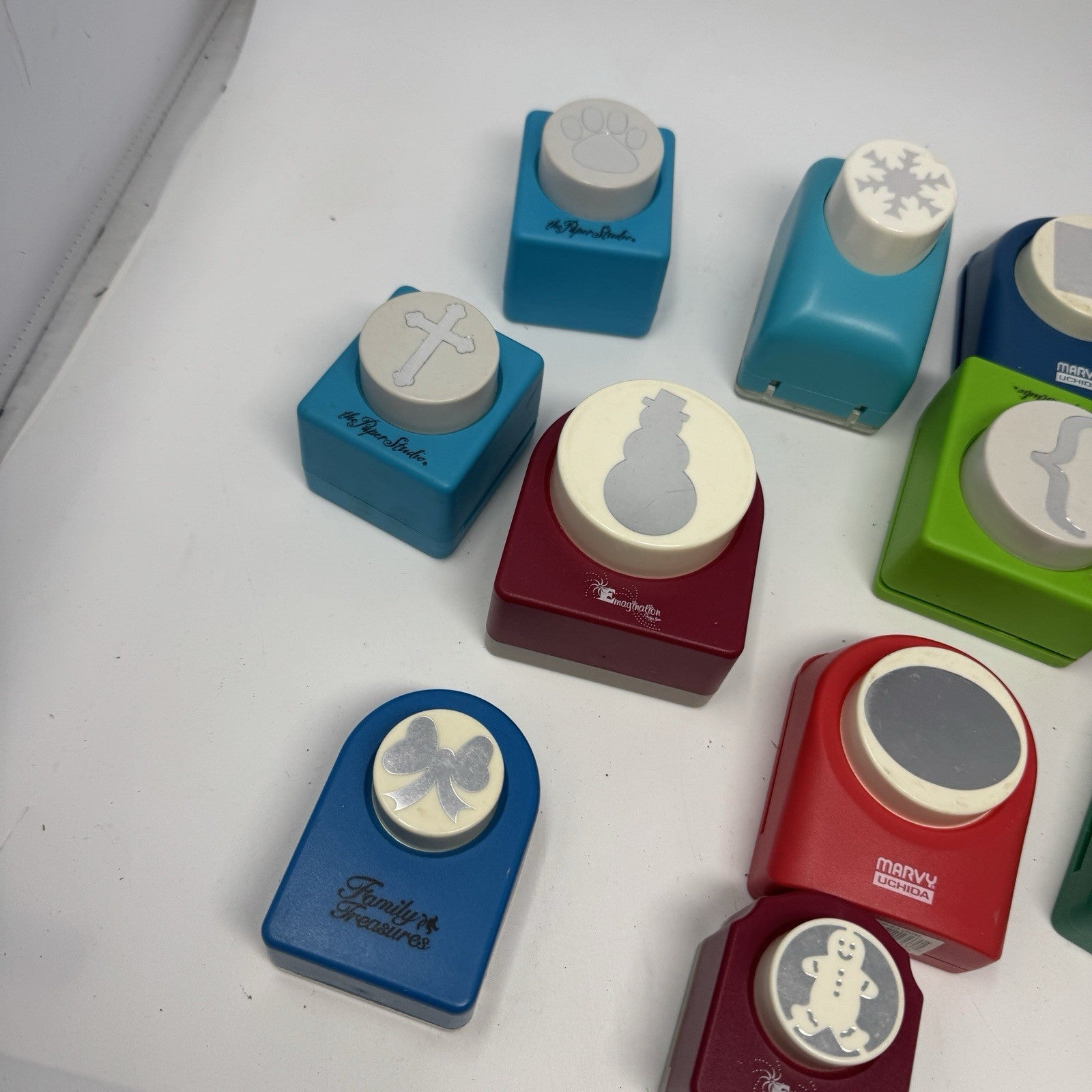 ⭐️Lot Of 18 Paper Punch Craft⭐️LARGE! JUMBO SIZED